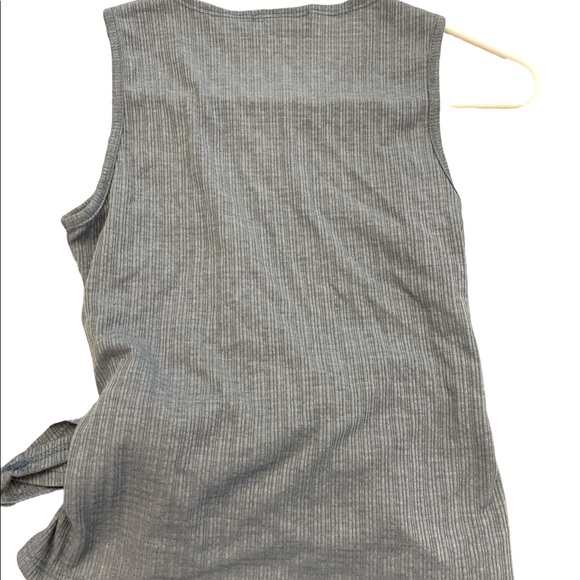 Love Wins Blue sz XS Top Deep V- Neck NWT Sleeveless Ribbed Knot Detail Modest - Picture 11 of 14